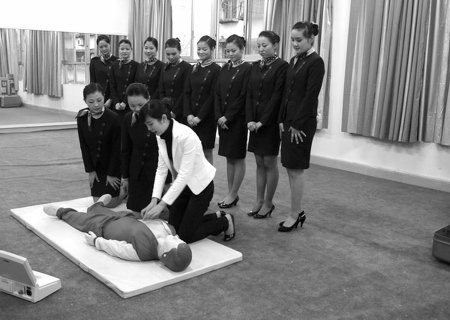 “初生牛犊”挑战职场“无缝对接”民航岗位