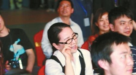 明星也过母亲节：周杰伦携母拍照 林凤娇挺爱子【图】