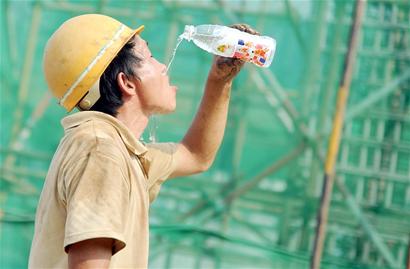 成都二环路地铁建设高温错时施工赶工期(图)