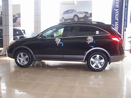 现代进口SUV维拉克斯 最高优惠近3万_汽车滚