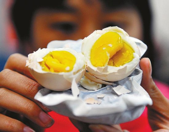 记者调查:隔衣贴上暖宝宝 3小时后遭烫伤