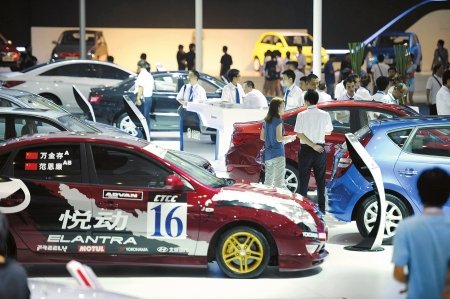 成都车展17款新车首发 顶级豪车入驻(图)