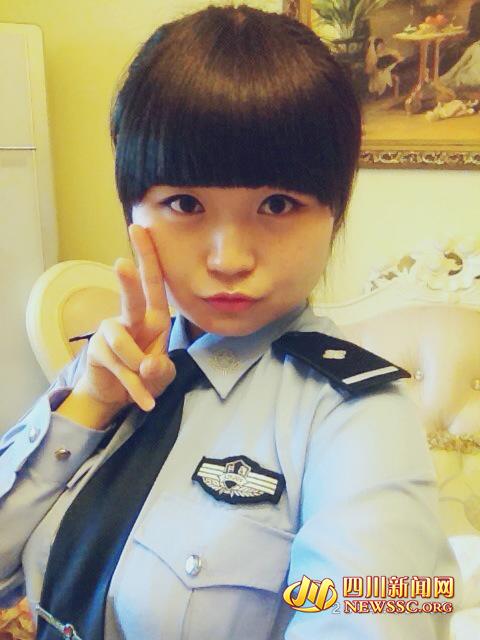眉山高跟交警v高跟开出租被要qq微信情趣求合影(图)长靴尖头美女电话图片