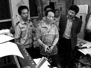 全国最大假发票案告破 假票主供北京