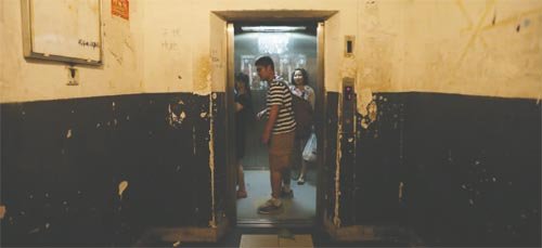 成都电梯故障投诉3年来翻8倍 新小区居多(图)