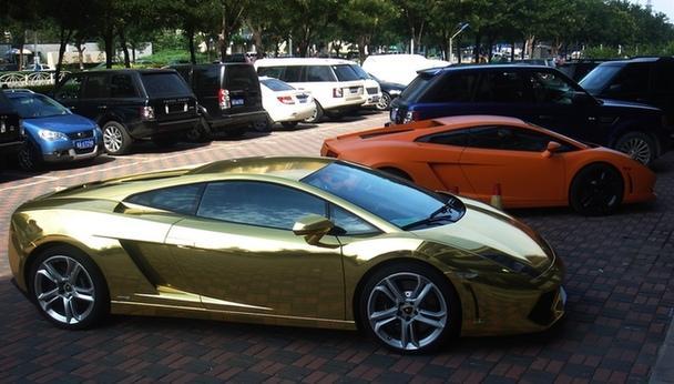 醉酒男拦停20辆车_中国人均几辆车(3)