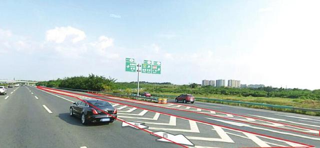 成都奇葩路牌绕远路 路管局:指示未出错(图)