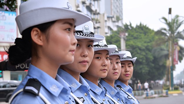 乐山女子交警队