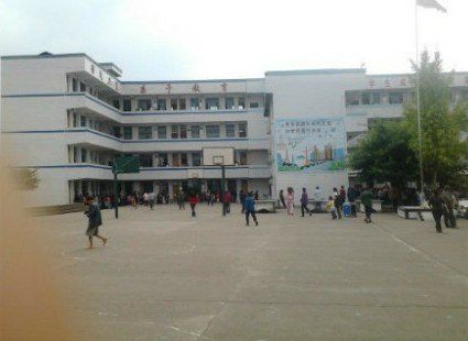 广安顾县发生牛奶中毒事件 近70名学生入院治