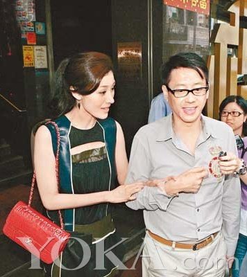 明星爱大牌 女星心头爱Chanel 2.55(图)