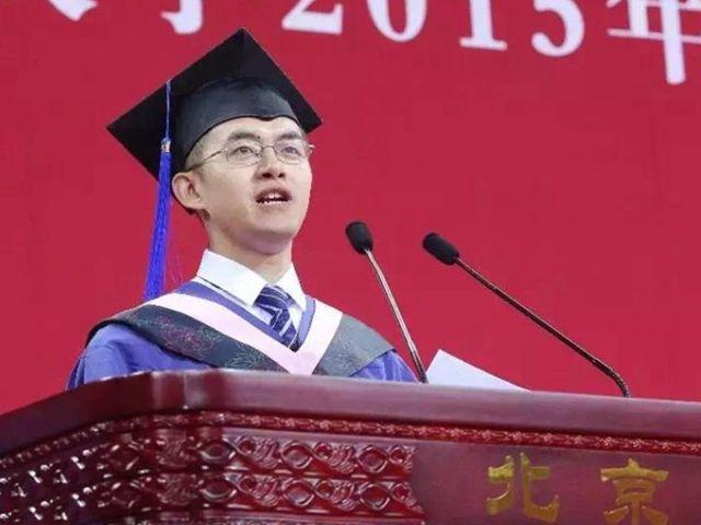 4个四川娃承包北大毕业演讲 他们是有多牛