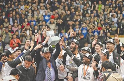 四川金强夺得四川体育史上首个职业联赛冠军