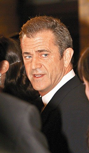 梅尔吉普森辱骂俄籍前女友母猪 涉种族歧视_新