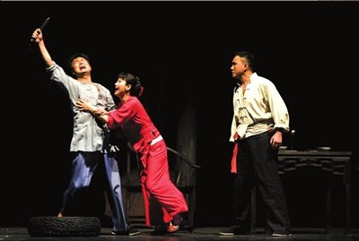 明星阵容排演话剧《原野》 胡军重返舞台未获肯定_娱乐_腾讯网