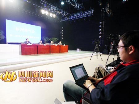 民工讨薪被杀续:5嫌疑人被拘 民工工资兑付