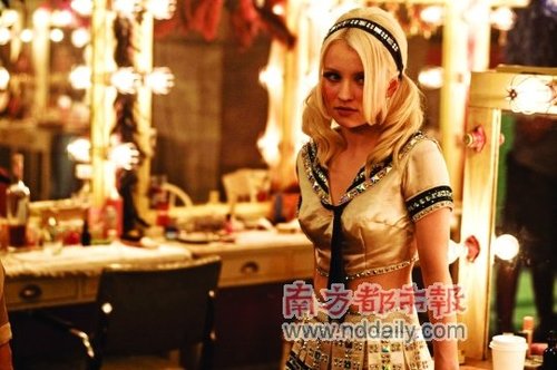 明日《<em>美少女特工队</em>》<em>上映</em>_亚邦3D影城_响水