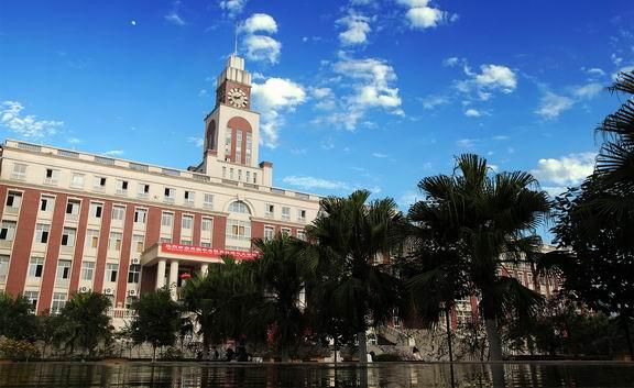 川影被省市两级政府授予园林式单位称号