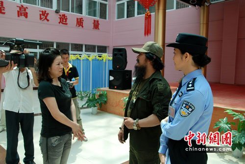 监狱安置帮教电影《回家》在郑州女子监狱开拍