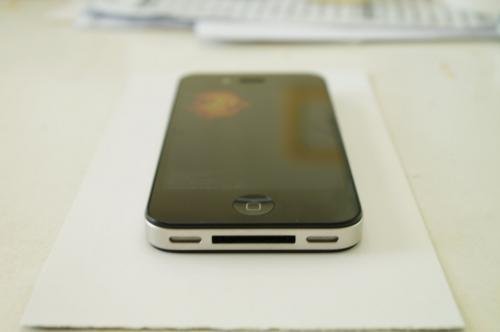 内置A4处理器 新一代iPhone真机再曝光