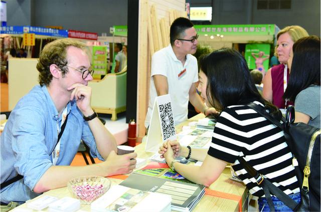 成都家具展建"六维"招商体系 引全国家居人关注(图2) 成都家具展建“六维”招商体系 引全国家居人关注
