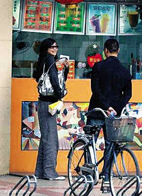 孙红雷深夜陪神秘女友 新欢被爆私生活不检点【图】