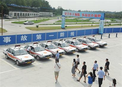 成都第二家电子化路考考场启用 模拟实景结合