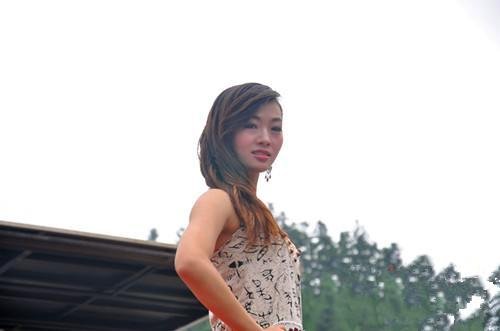 常德超模大赛:看看美女 逛逛楼市