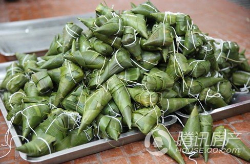 溧阳碧桂园:粽情粽意过端午 粽子温暖老人心 _