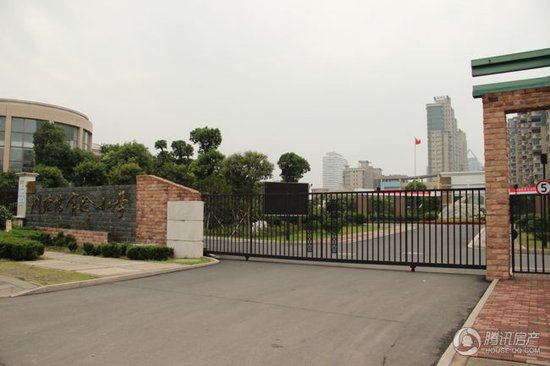 缘何湖塘实小,前黄中学教师偏爱新城香溢澜桥