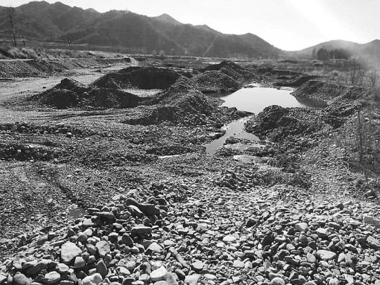 非法采砂屡禁不止承德武烈河遍体鳞伤_频道-承德