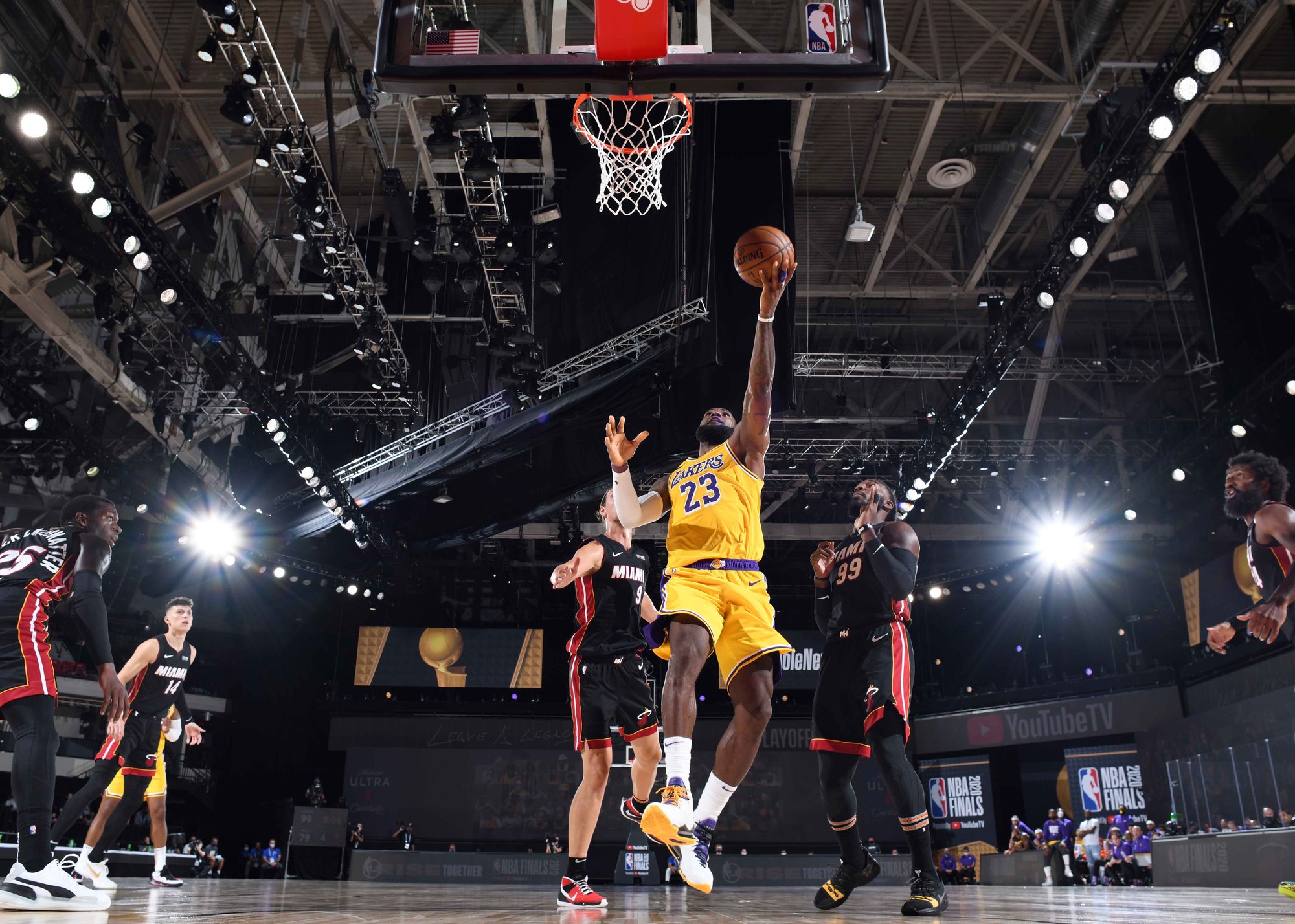 湖人掘金宿命交锋