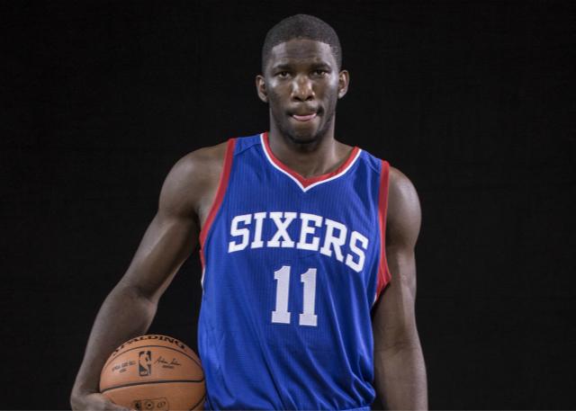 比奥登还惨?恩比德首秀遥遥无期