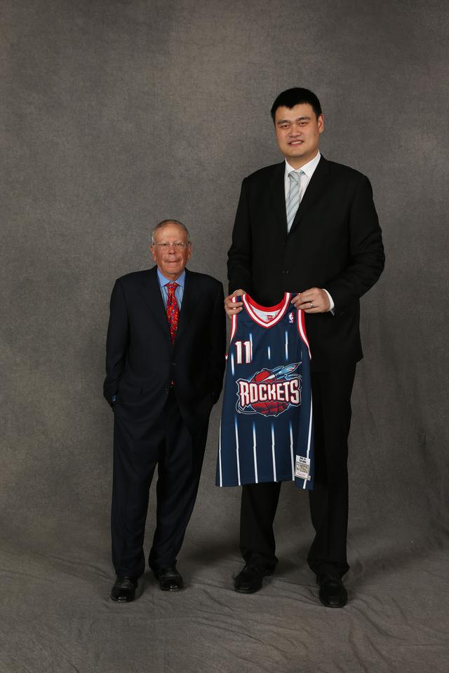 火箭老板:姚明如果健康,火箭能赢多个总冠军_nba中国官方网站