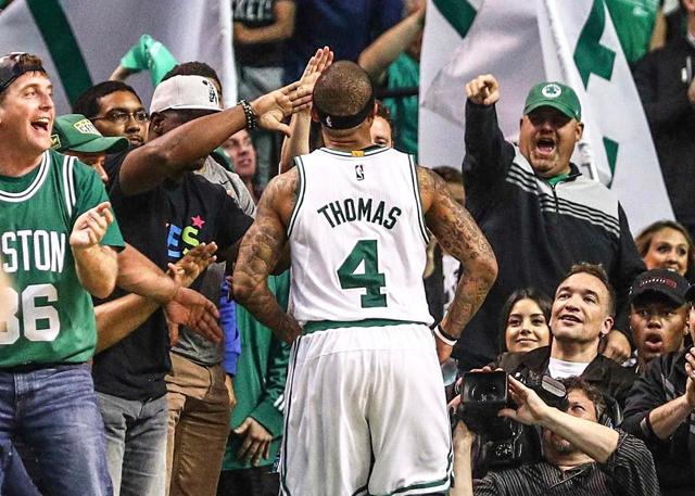 有乐同享!小托马斯视频通话参与绿军逆转庆祝