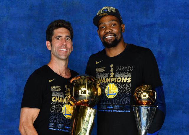 勇士GM:愿给杜兰特提供任何他想要的合同_N