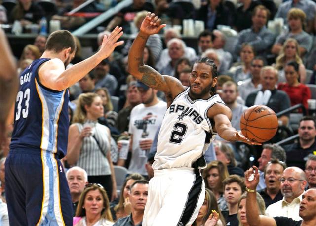 刺杀灰熊!马刺关键巨星+三分神兵勇夺天王山_