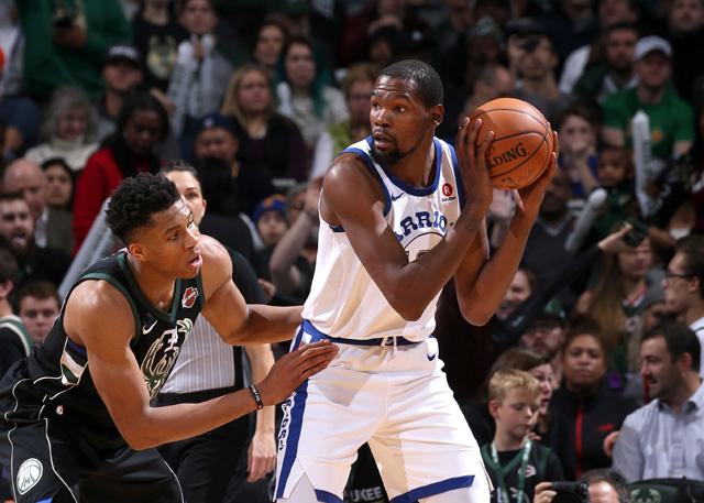 然而即使如此,那一年杜兰特依然打出了43%的投篮命中率和87%的罚球