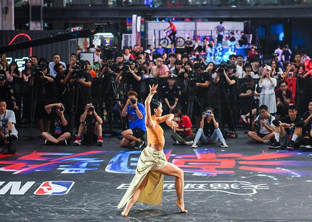 ��Ѫ���Խ���������NBA�й�������è���조����ʢ���ڳ�ɳ�ɹ��ٰ�