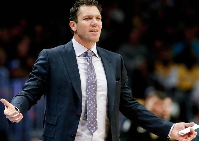 湖人解雇主教练沃顿 曝有意泰伦-卢和蒙蒂 NBA新闻 湖人解雇主教练沃顿 曝有意泰伦-卢和蒙蒂 NBA新闻
