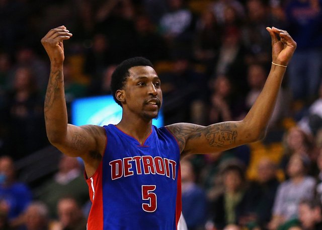 视频-总决赛G7最佳镜头 詹姆斯飞天送超神钉板