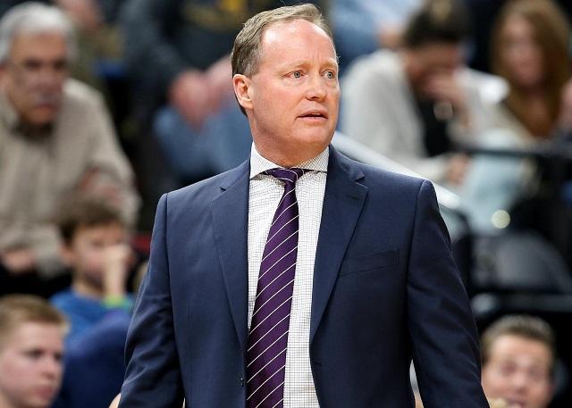 布登霍尔泽荣获NBCA评选的年度最佳教练奖 NBA新闻 布登霍尔泽荣获NBCA评选的年度最佳教练奖 NBA新闻