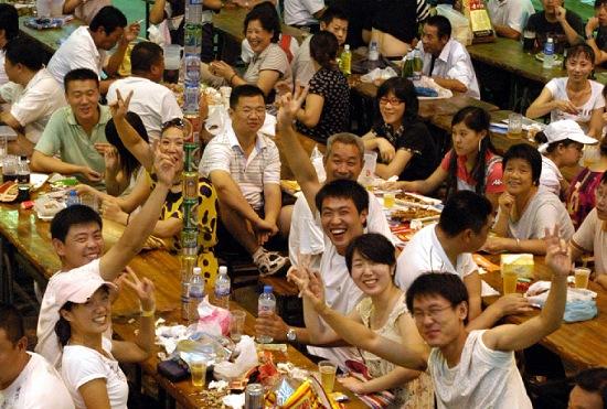 人均喝酒最多_喝酒的图片真实照片(3)