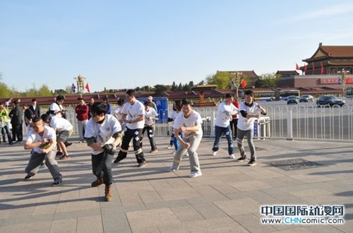 《终极大冒险》闪亮北京国际长跑节