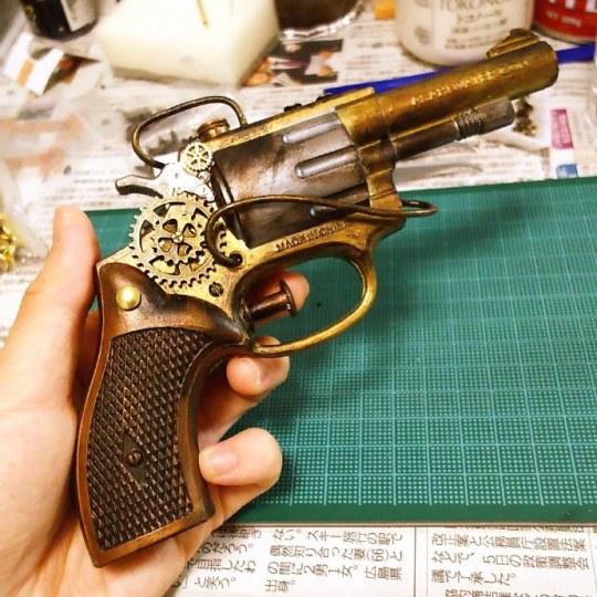 岛国惊现手工帝!日本网友把水枪涂成了手枪_动漫_腾讯网