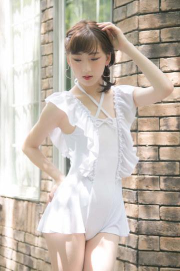 企鹅娘吐槽:专家称萝莉多巨乳,御姐全平胸!