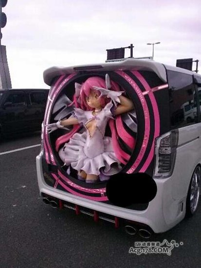 《魔法少女小圆》圆神立体痛车登场