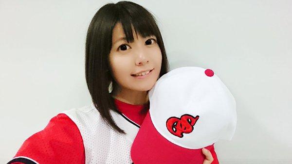 竹达彩奈扮棒球女神发球萌力四射