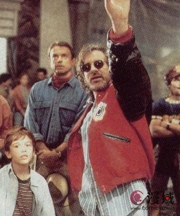 《侏罗纪公园》3D版中文海报公布