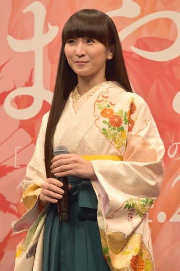 《花牌情缘》电影活动 女演员讨论恋爱话题