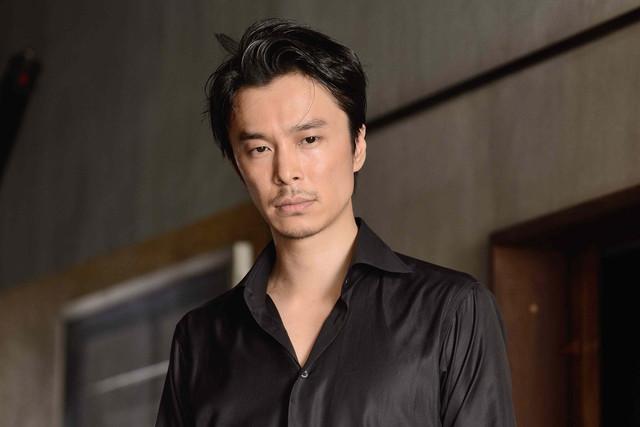 《水手服与机关枪》公开长谷川博己剧照